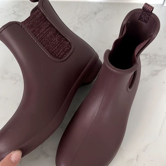 Crocs Rain boots EUC - Picture 2 of 5